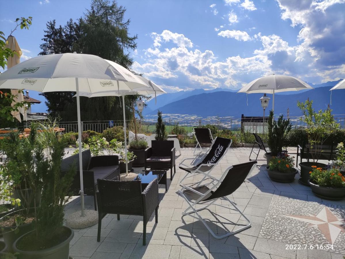 Hotel Villa Argentina Ronzone Exteriör bild